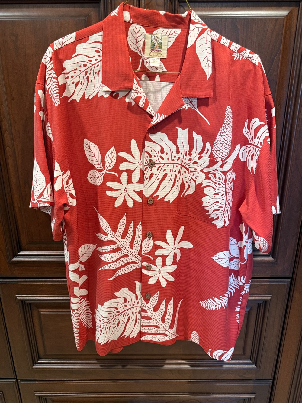 Vintage Kahala Men's Hawaiian Silk Button Down Shirt
